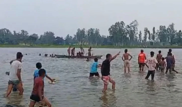 ডুবন্ত ছেলেকে বাঁচাতে গিয়ে বাবার মৃত্যু