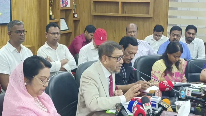প্রতিটি ইউনিয়নে স্বাস্থ্য ও সুস্থতা কেন্দ্র হবে: স্বাস্থ্যমন্ত্রী