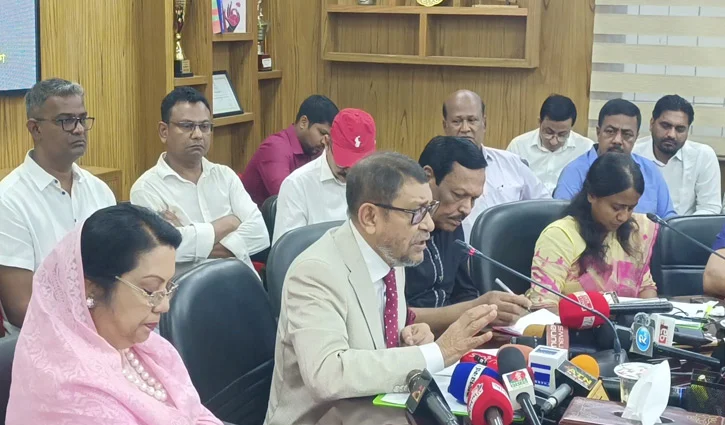 Health-Minister-2608311426
