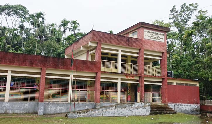 School-2609190223