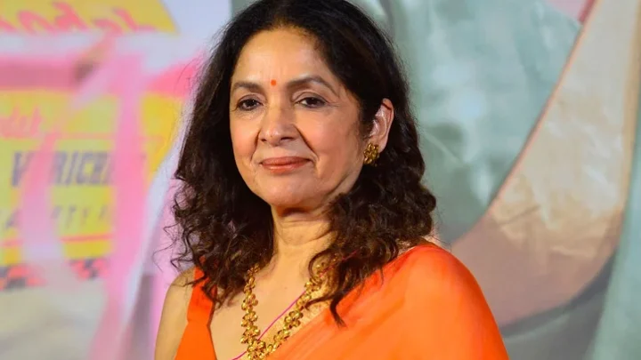 ‘মানুষ বলতে শুরু করল—ষাটের কোঠায় এসে আমি অন্তঃসত্ত্বা’