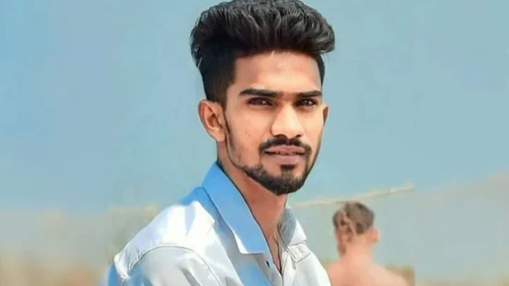 সেলুনে ঢুকে এলোপাতাড়ি গুলি, পালানোর সময় যুবককে কুপিয়ে হত্যার অভিযোগ